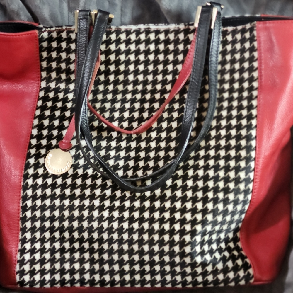 Laura DiMaggio Red and Black Houndstooth Tote